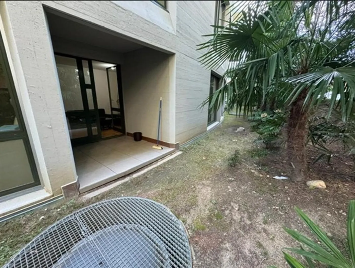 ampio appartamento di 2.5 locali con posteggio coperto a Lugano - quartiere Molino Nuovo - Foto 10 di 12