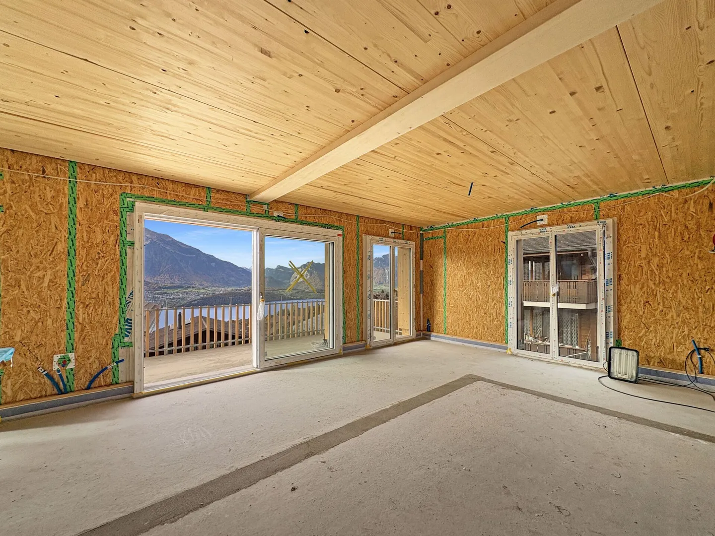 Cozy, modern, in a very sunny location with a view - Photo 6 of 38