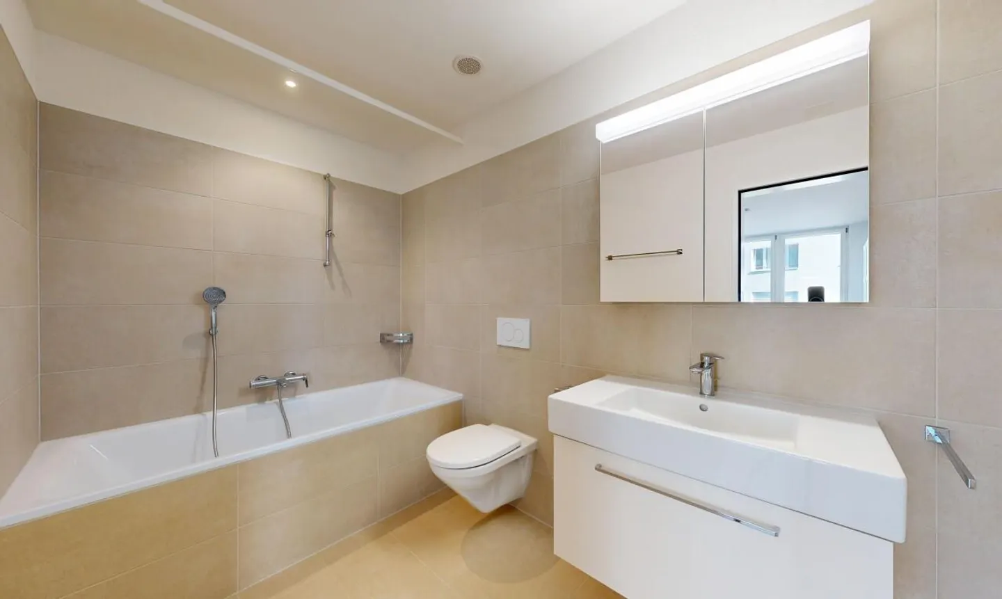 Appartement spacieux de 4,5 pièces avec 2 balcons à Lenzburg - Photo 8 sur 11