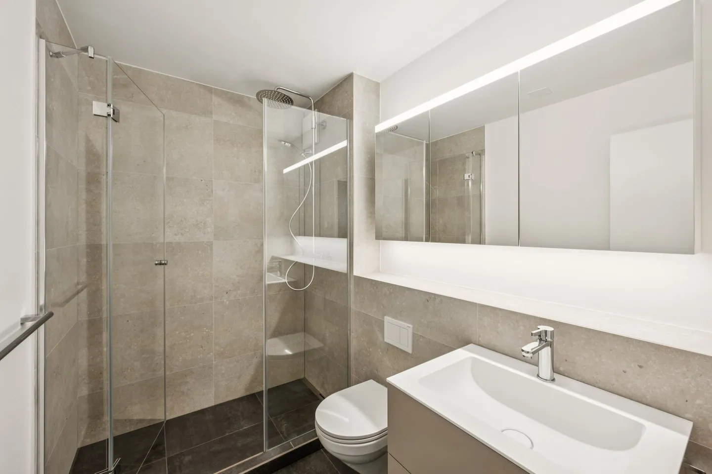Votre nouvelle maison vous attend! - Photo 4 sur 7