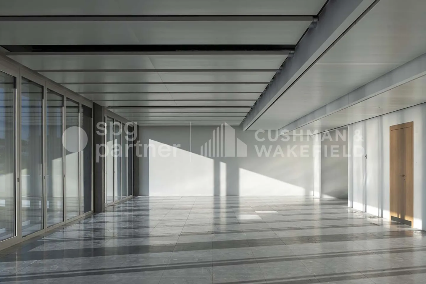 Bureaux à louer dans un bâtiment nouveau et représentatif - Photo 11 sur 13