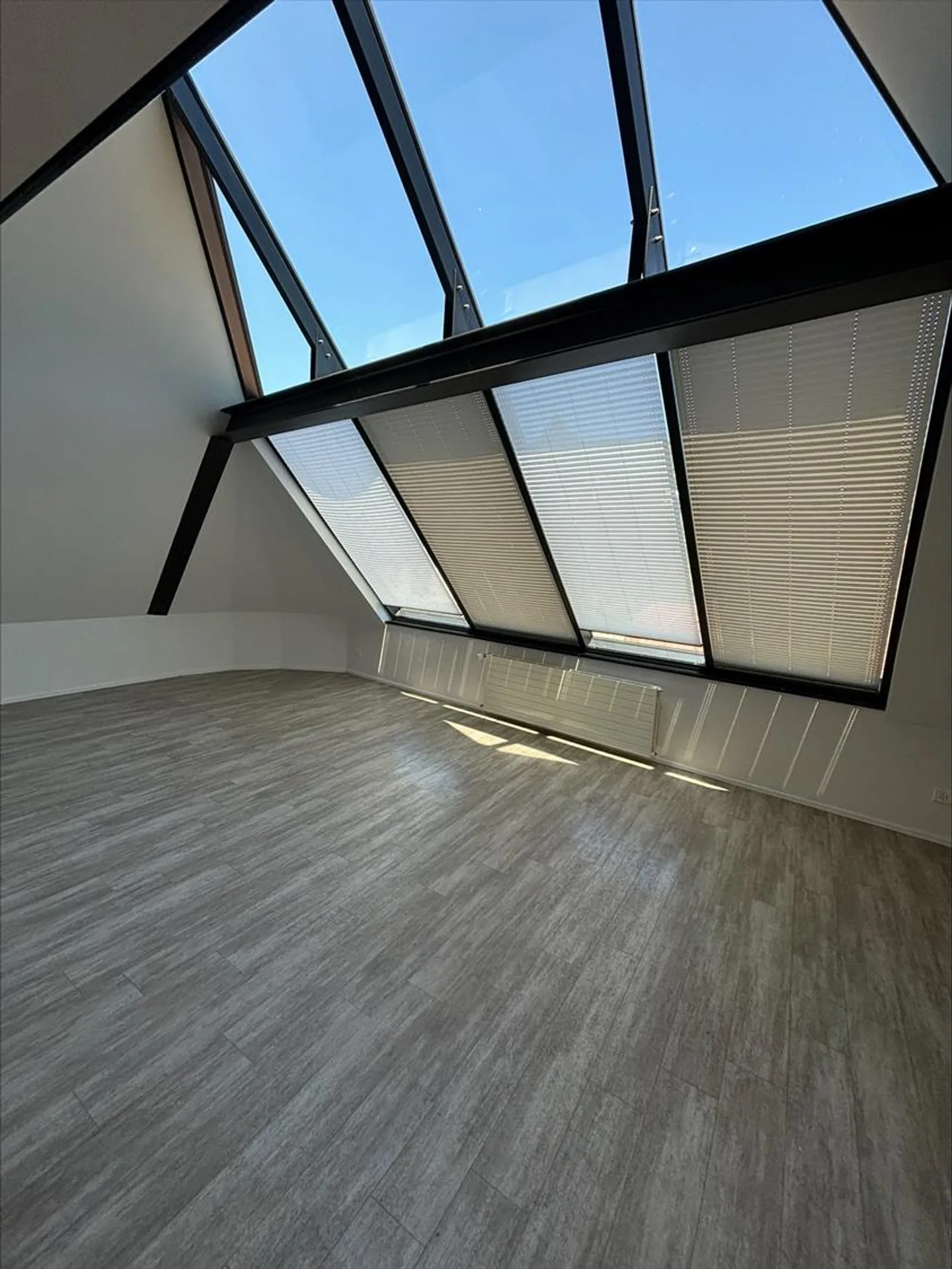 Magnifico appartamento attico di 3,5 locali a Neuchâtel - Foto 2 di 10