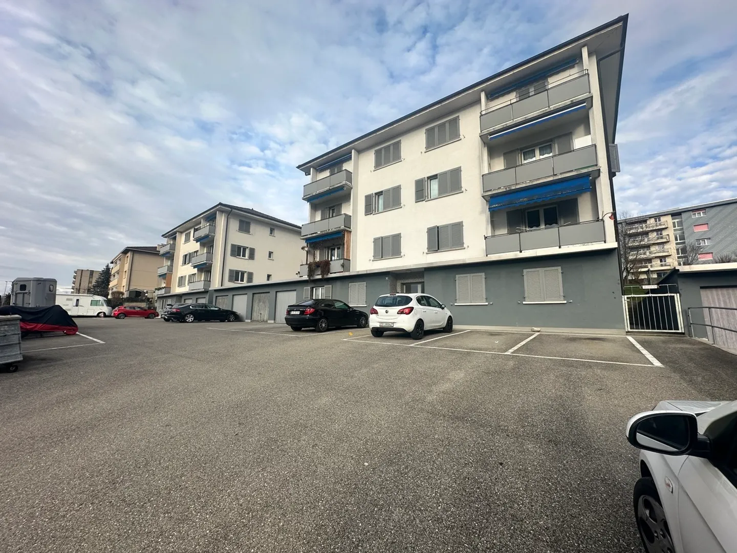Au centre de Marly, 4,5 pièces, 96,5 m2, parking extérieur - Photo 1 sur 10