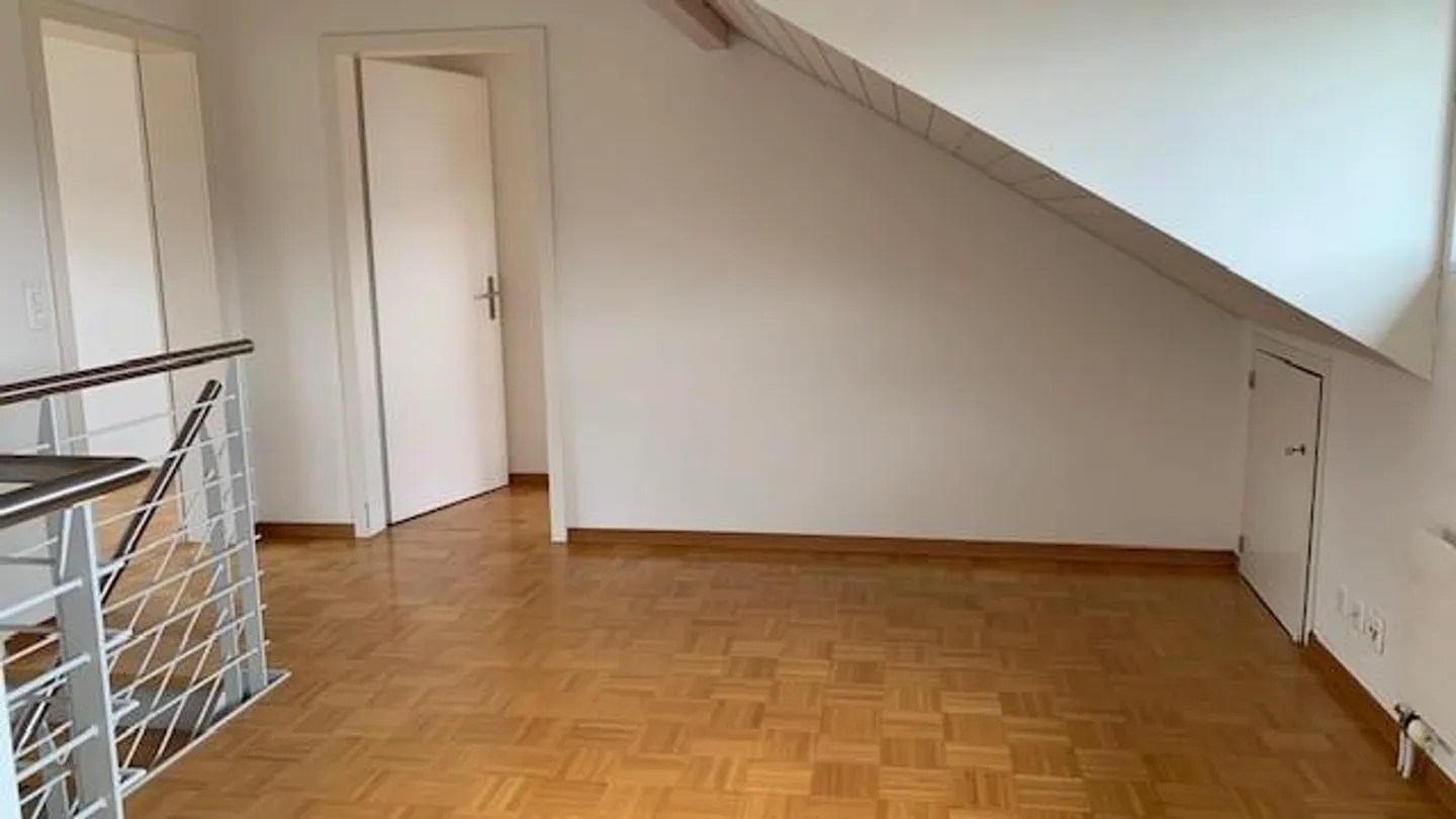 4-room maisonette apartment in an attractive residential area of the city of Lucerne - Photo 7 of 15