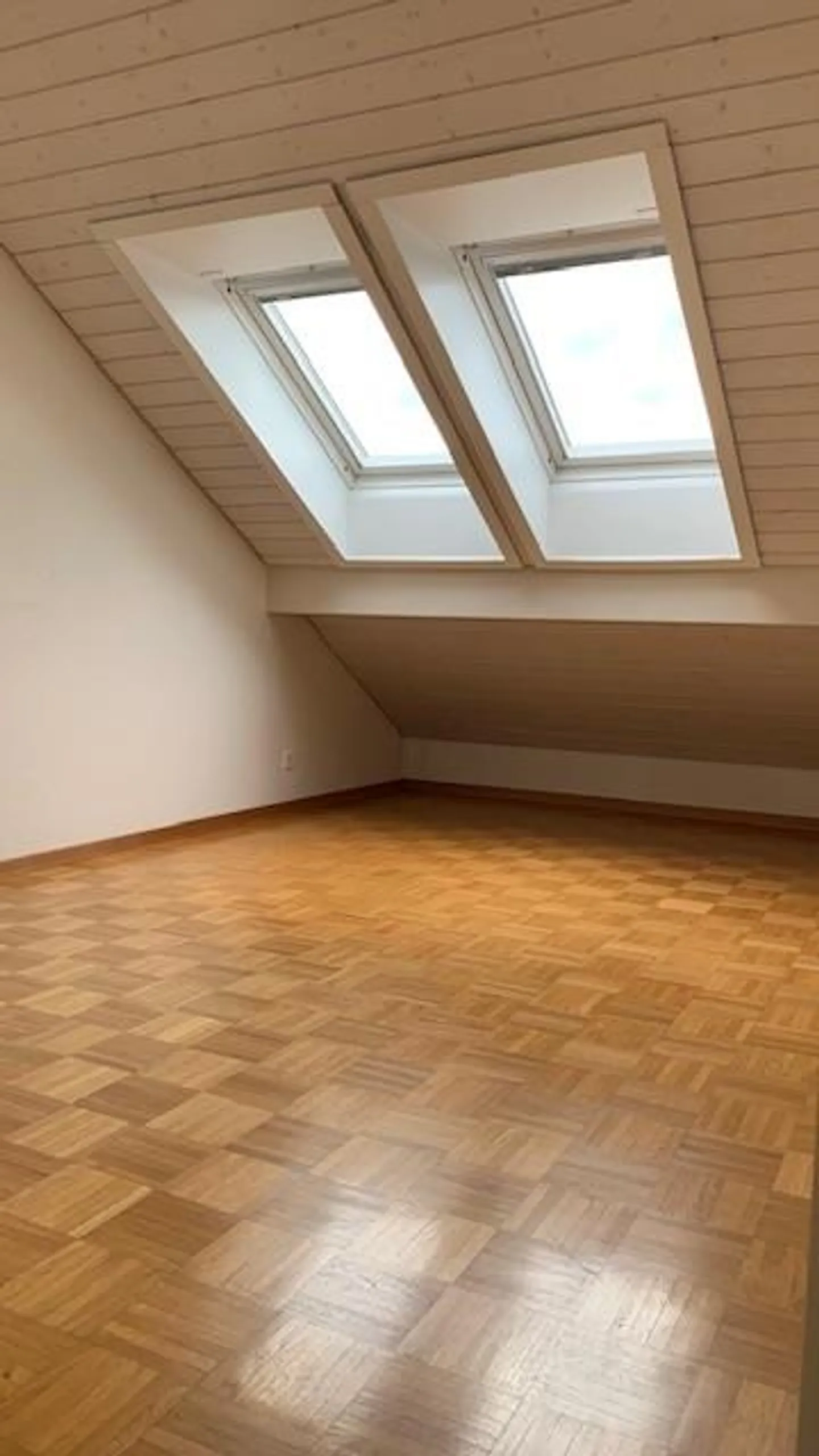 4-room maisonette apartment in an attractive residential area of the city of Lucerne - Photo 9 of 15