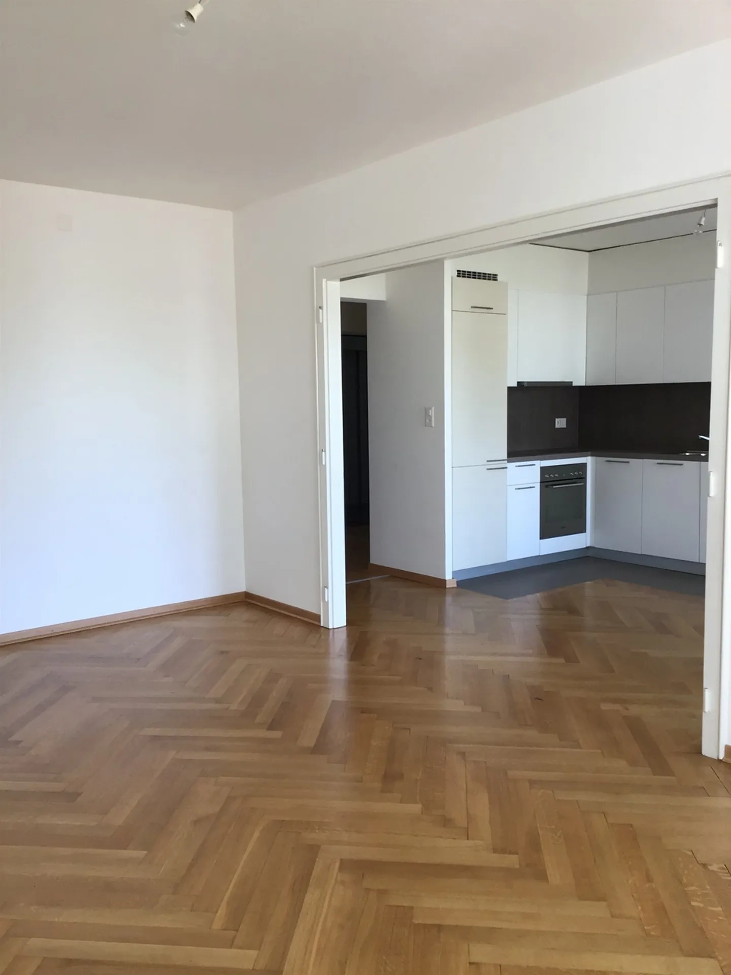 Bel Appartement Proche Centre - Photo 3 sur 5