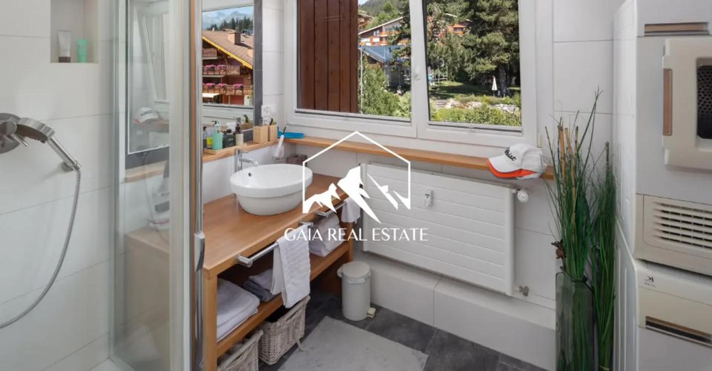 Appartement Élégant avec Vue Alpine - Photo 5 sur 13