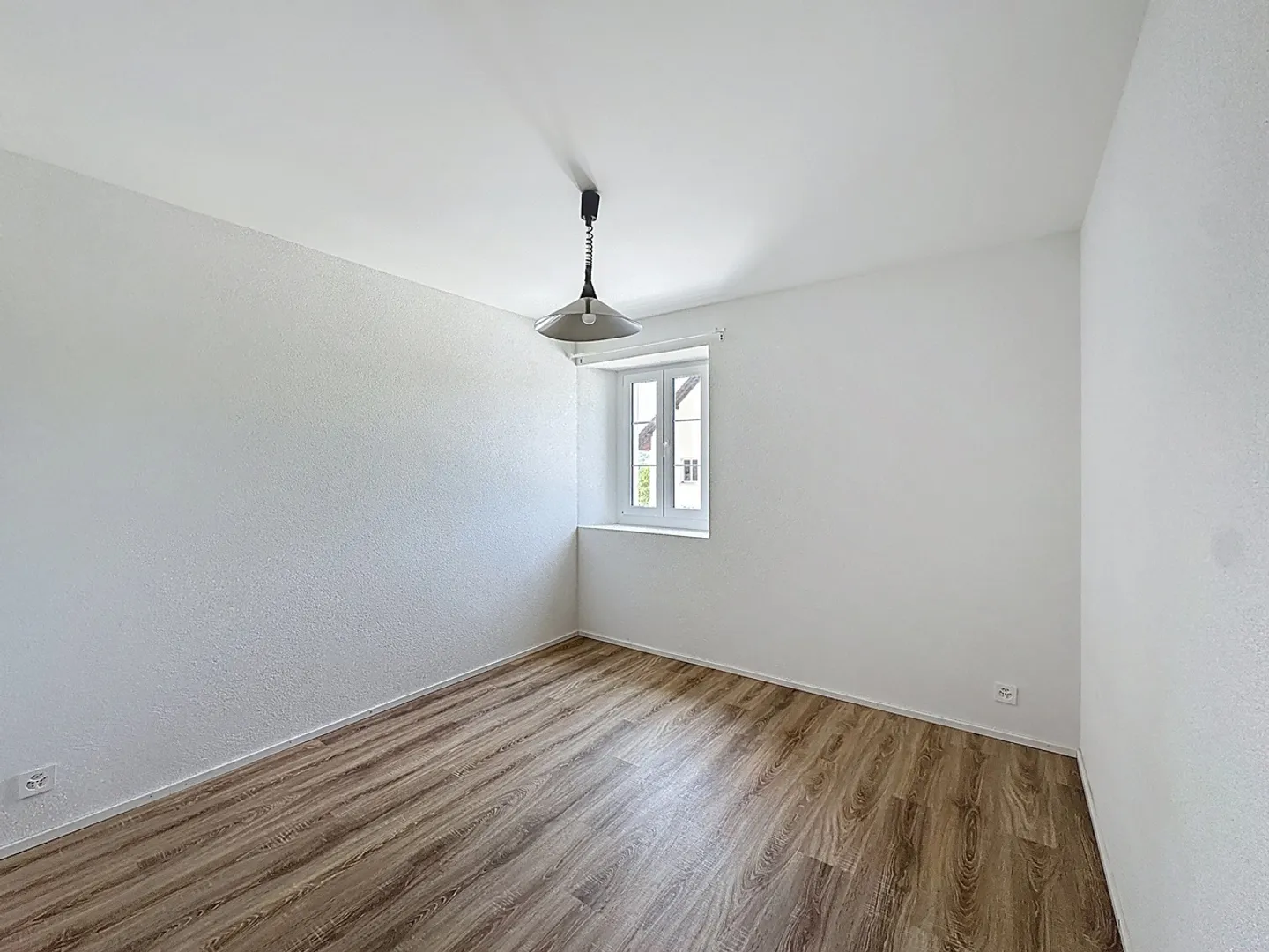 Appartamento in condominio di 4,5 locali al 1° piano - Foto 5 di 10
