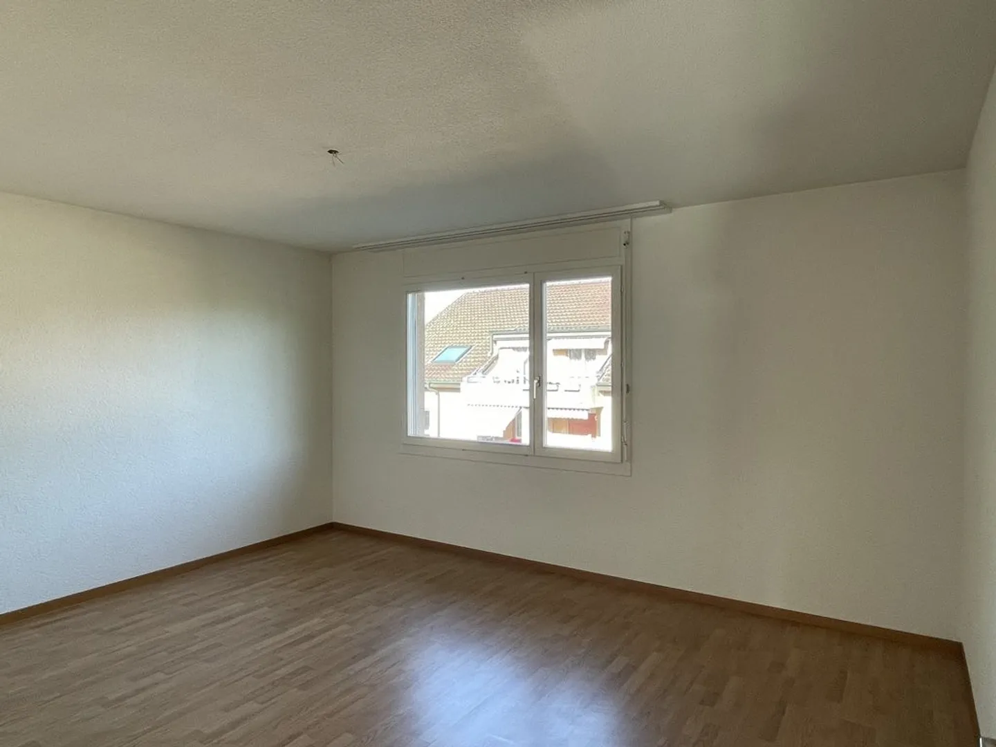 BÖSINGEN (FR) - 4.5 Zimmerwohnung im 1. Stock - Foto 8 von 10