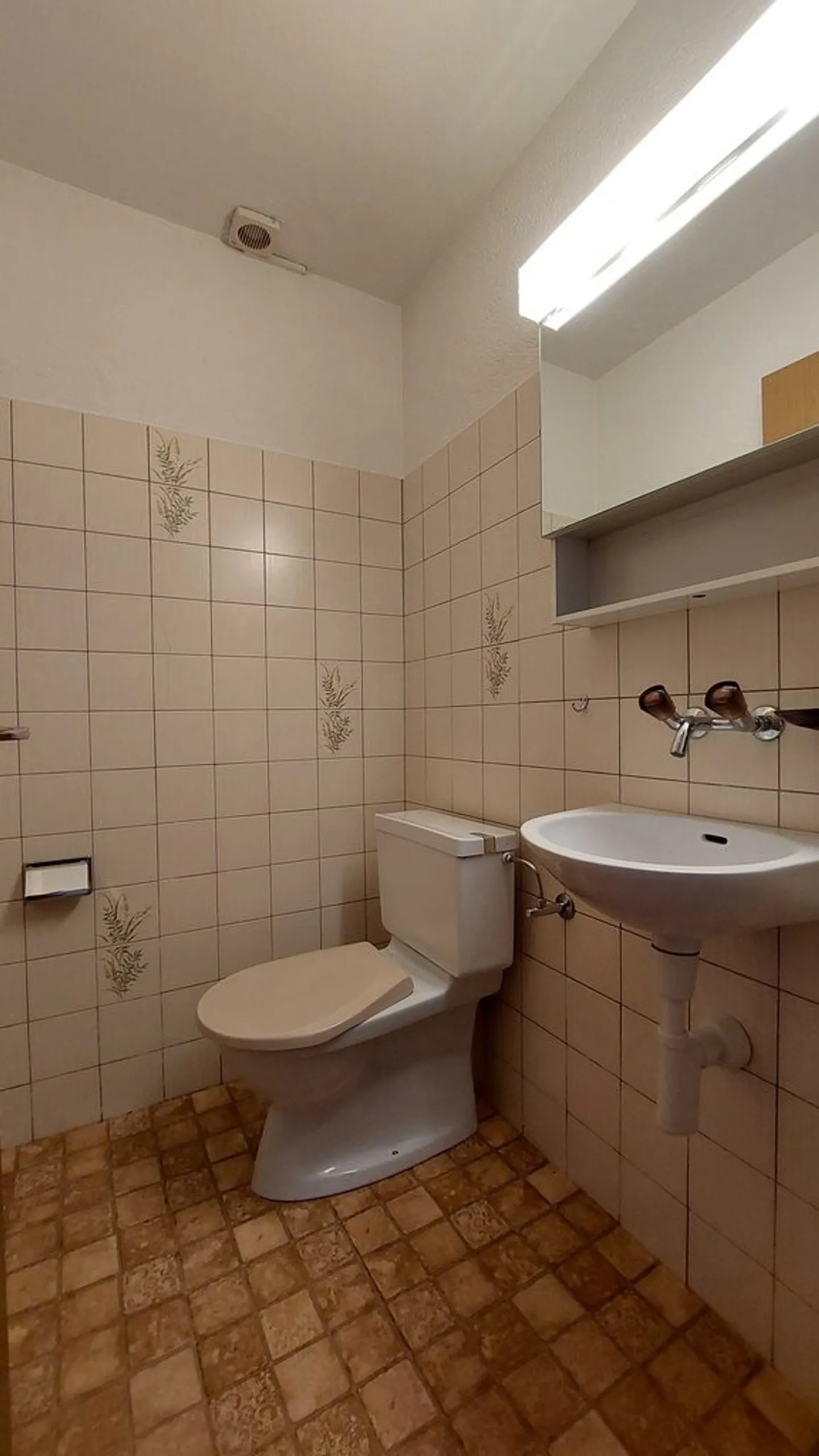 BÖSINGEN (FR) - 4.5 Zimmerwohnung im 1. Stock - Foto 9 von 10