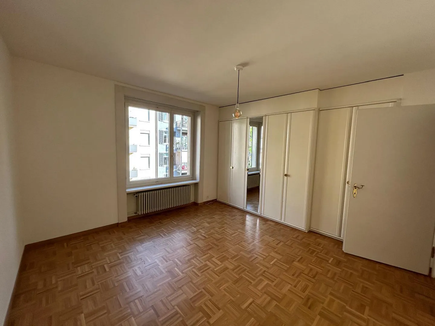 Spacious 3-room apartment in popular Zurich Seefeld - Photo 10 of 11