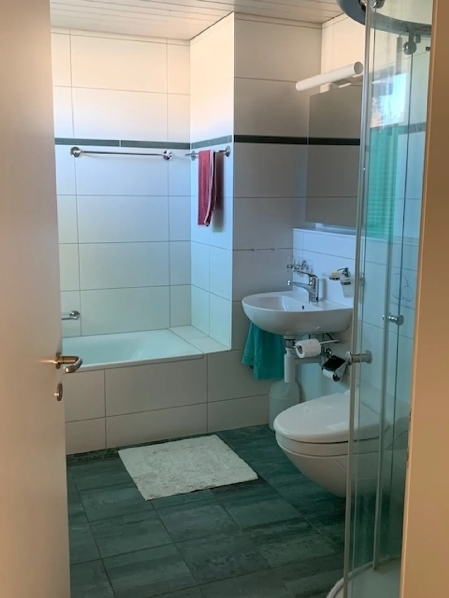 Charmantes Einfamilienhaus mit Pool - Foto 5 von 6