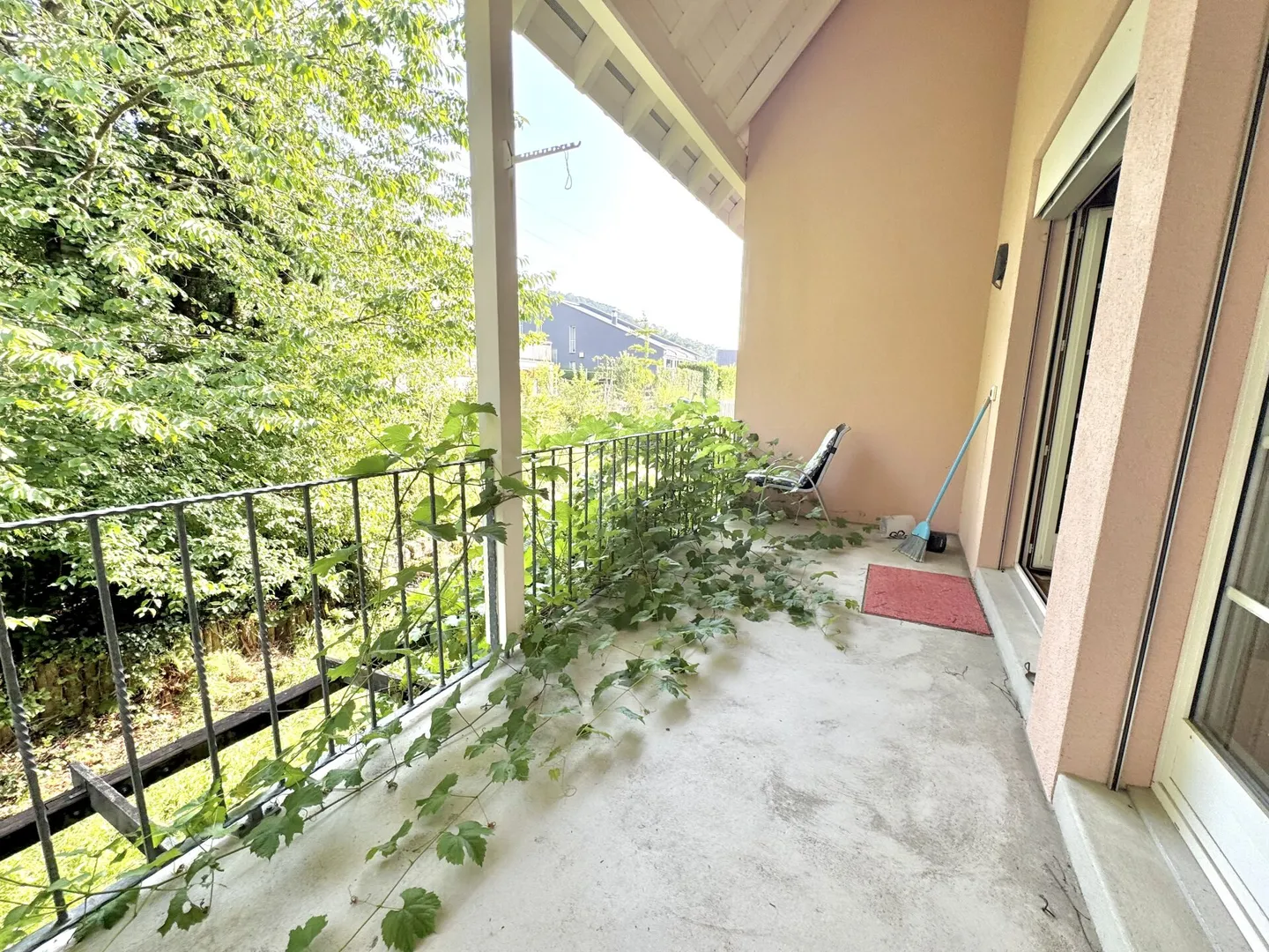 Occasione unica - Casa familiare bifamiliare ben tenuta in una tranquilla strada senza uscita con vista - Foto 14 di 14