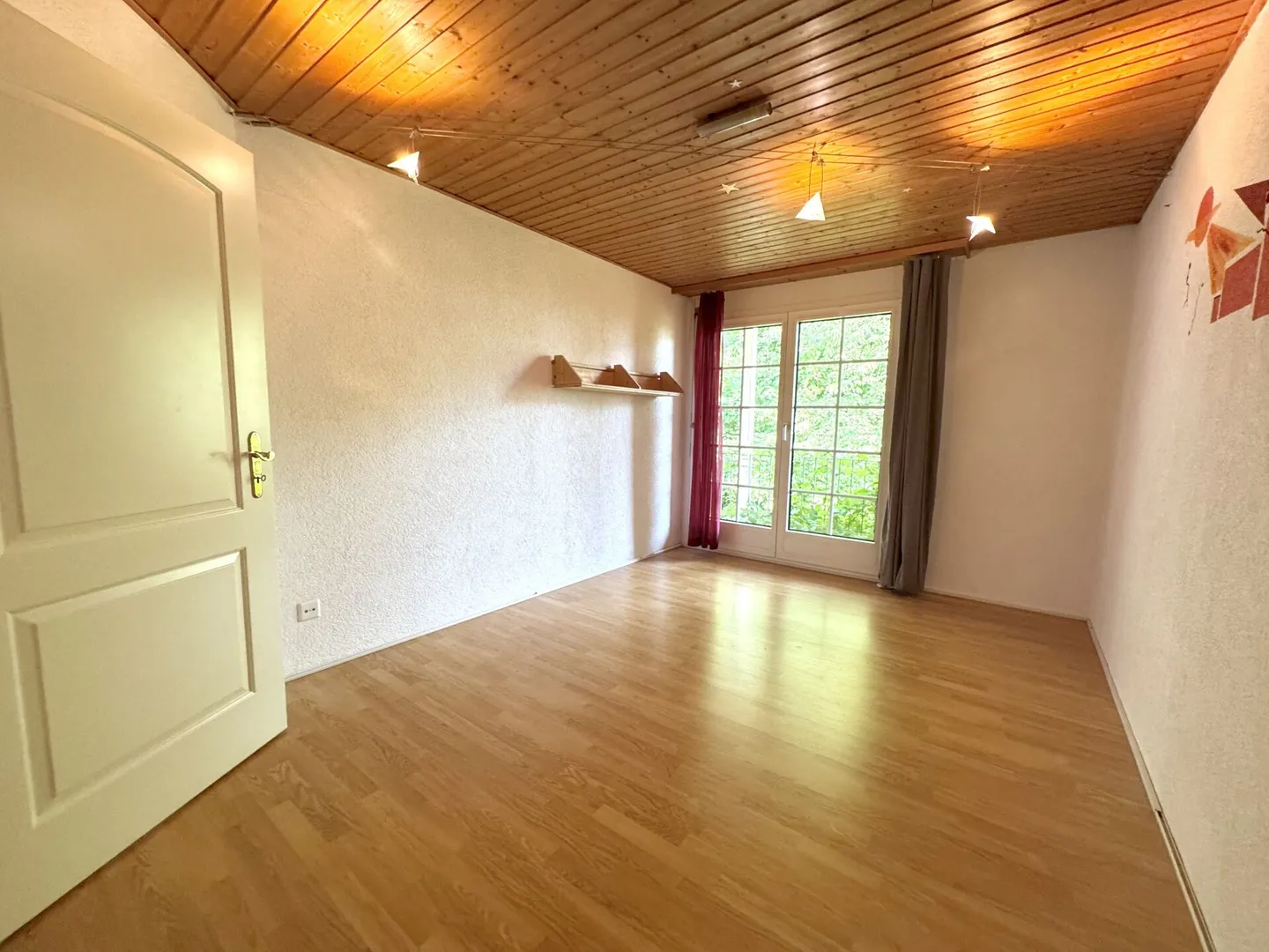 Occasione unica - Casa familiare bifamiliare ben tenuta in una tranquilla strada senza uscita con vista - Foto 13 di 14
