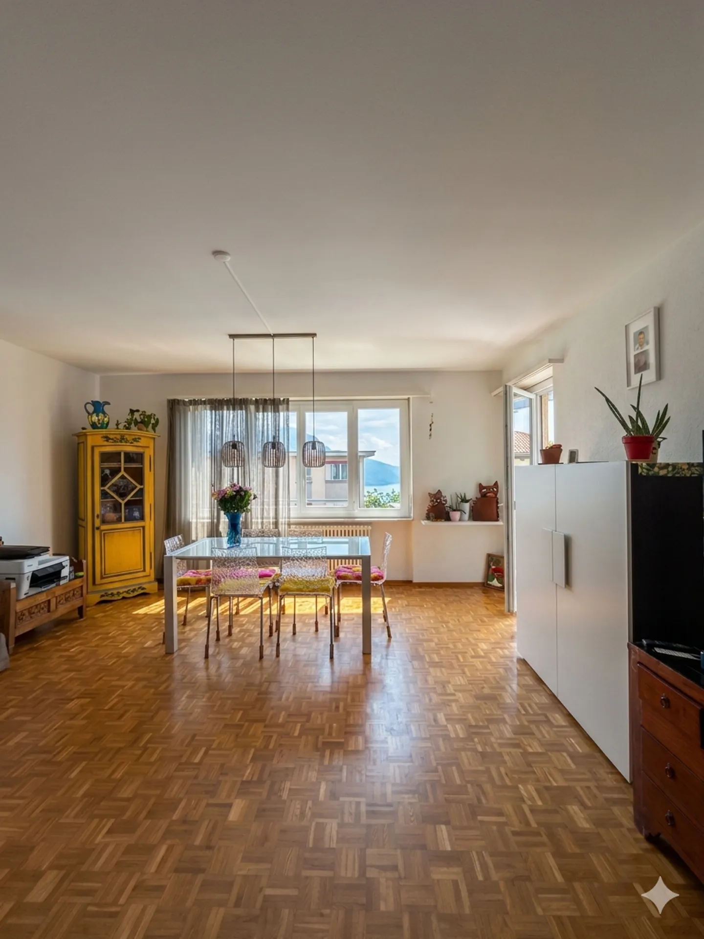 Geräumige Wohnung mit Bergblick - Foto 5 von 13