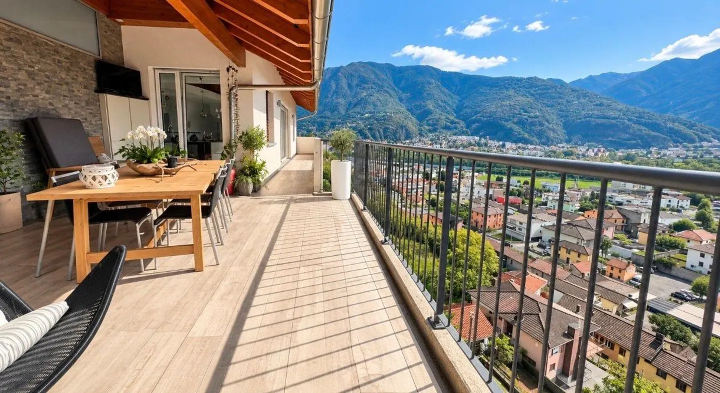 Villa avec jardin et vue panoramique - Photo 6 sur 30
