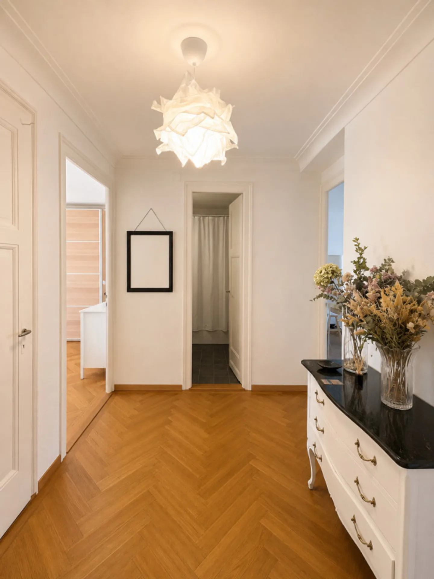Charming apartment near the lake - Photo 6 of 25