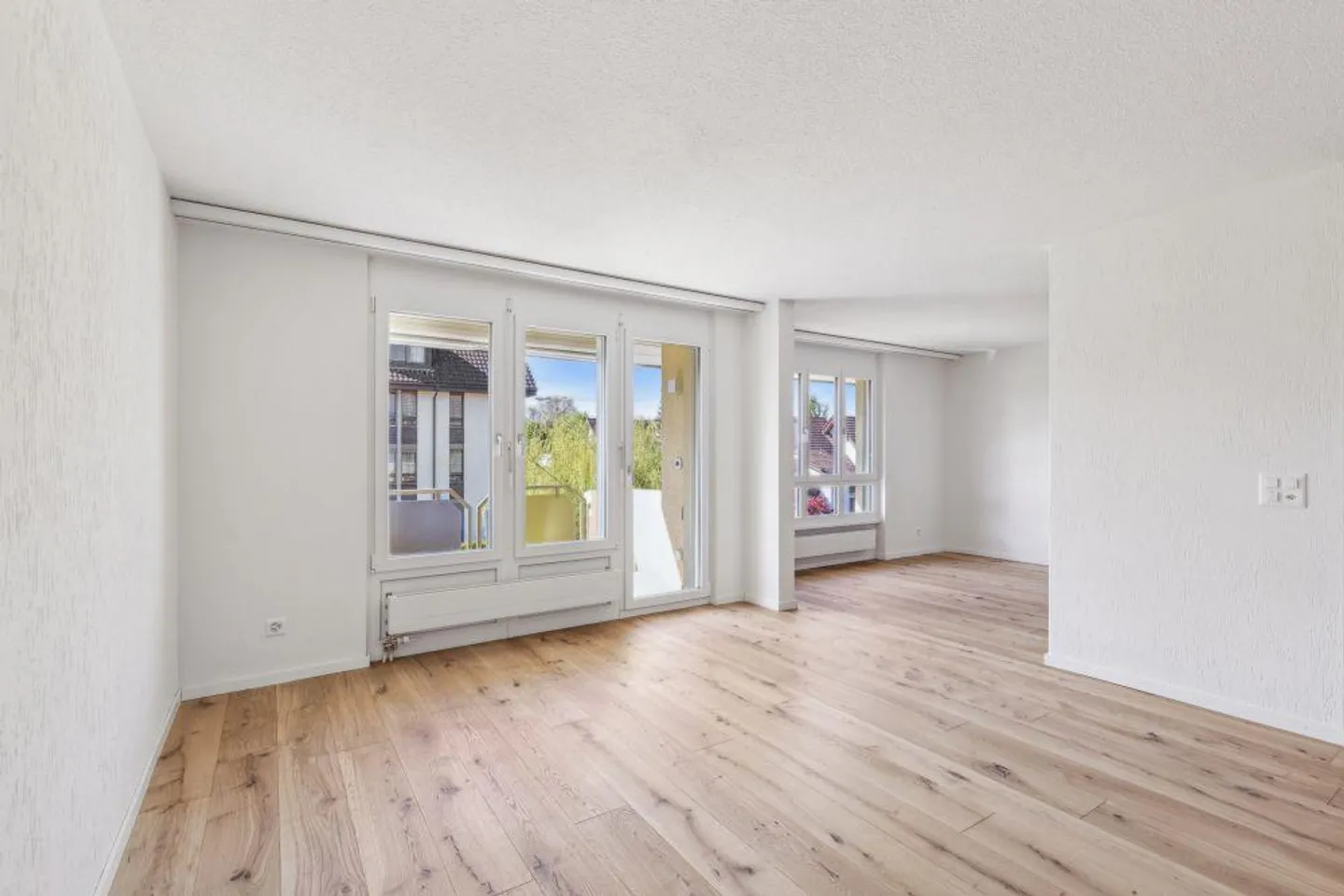 Quiet Living in Renovated Property - Photo 2 of 8