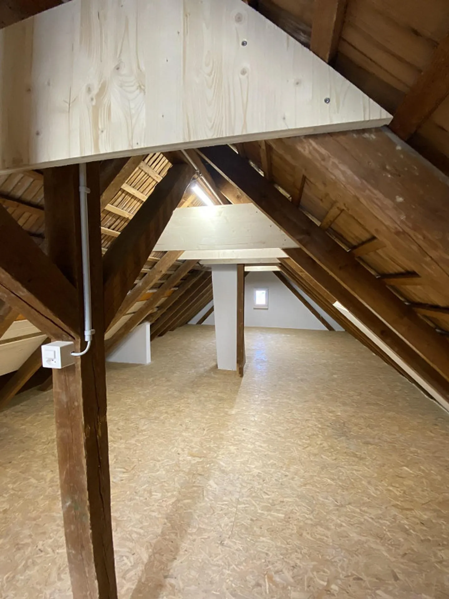 Charmante Wohnung mit grossem Balkon - Foto 9 von 9