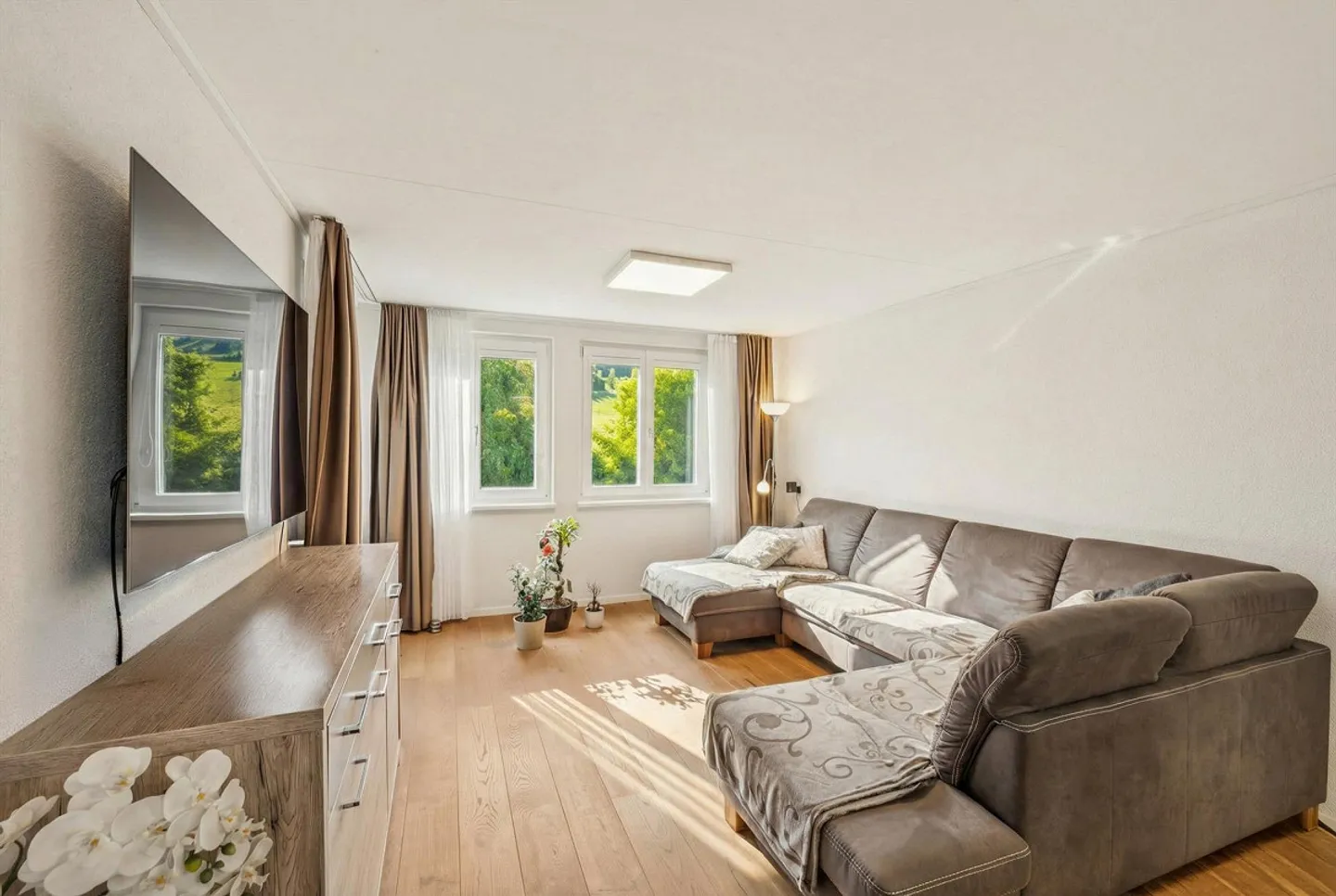 Charmante Wohnung mit Balkon - Foto 3 von 15
