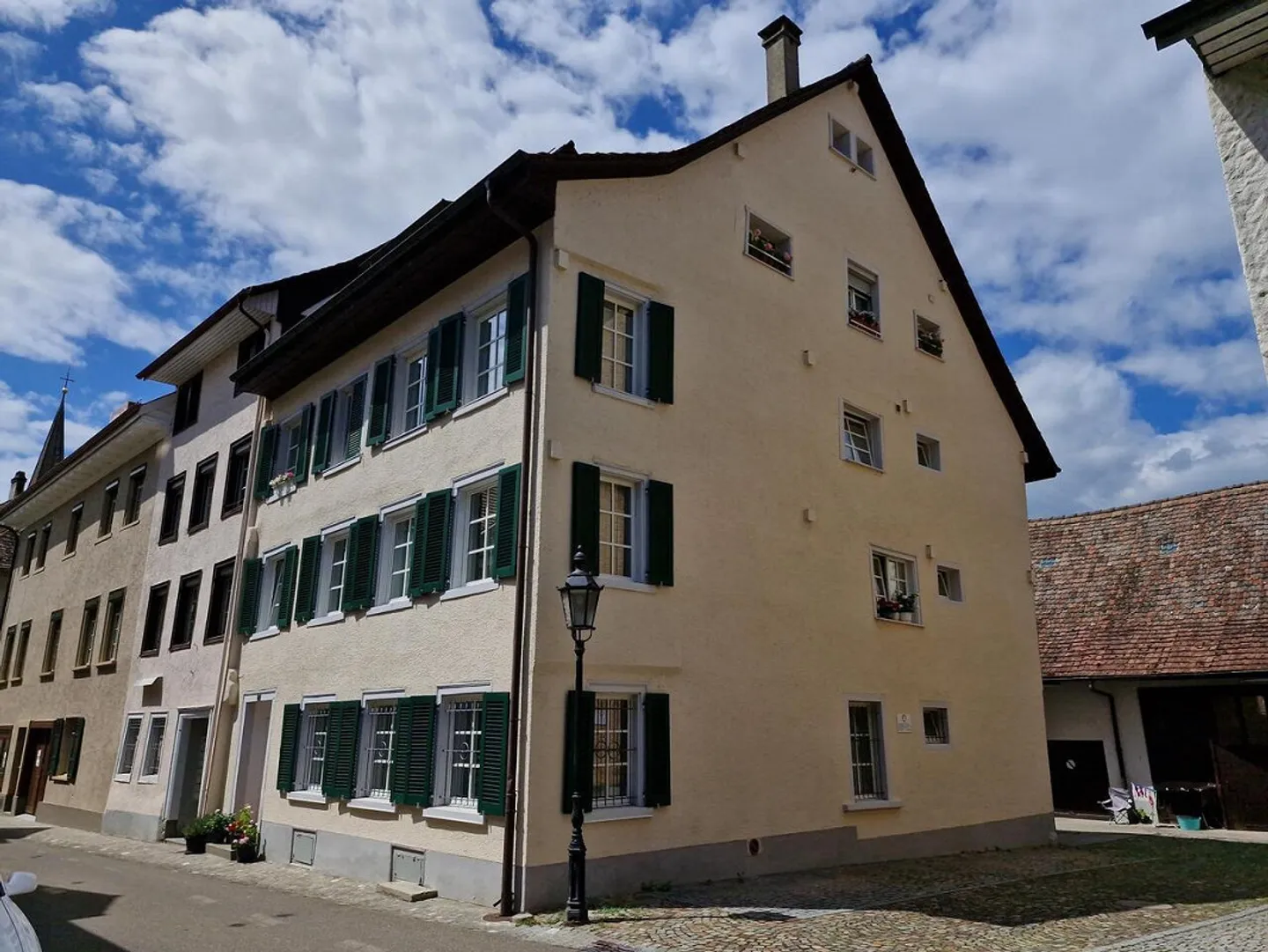 Old town ensemble with history(s) in Diessenhofen - Photo 1 of 4