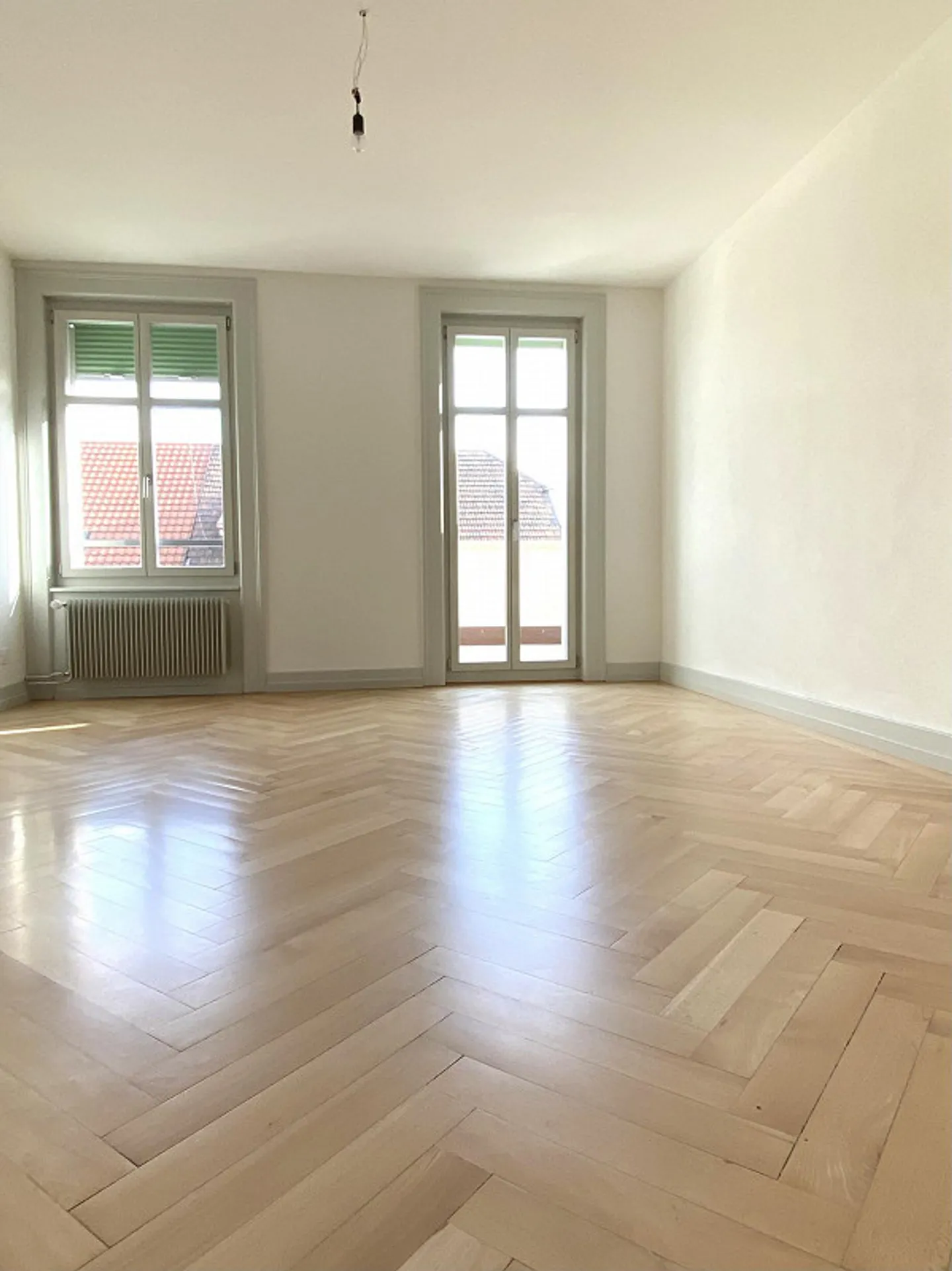 Old Building Apartment 3.5 Rooms - Photo 1 of 9