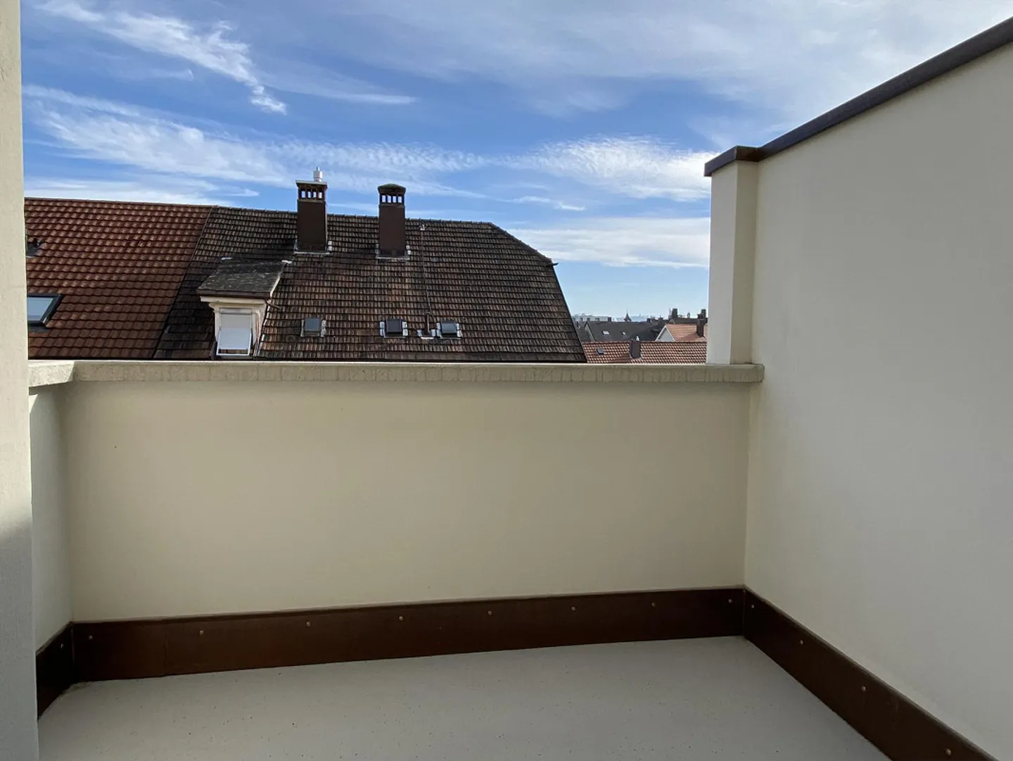 Old Building Apartment 3.5 Rooms - Photo 7 of 9