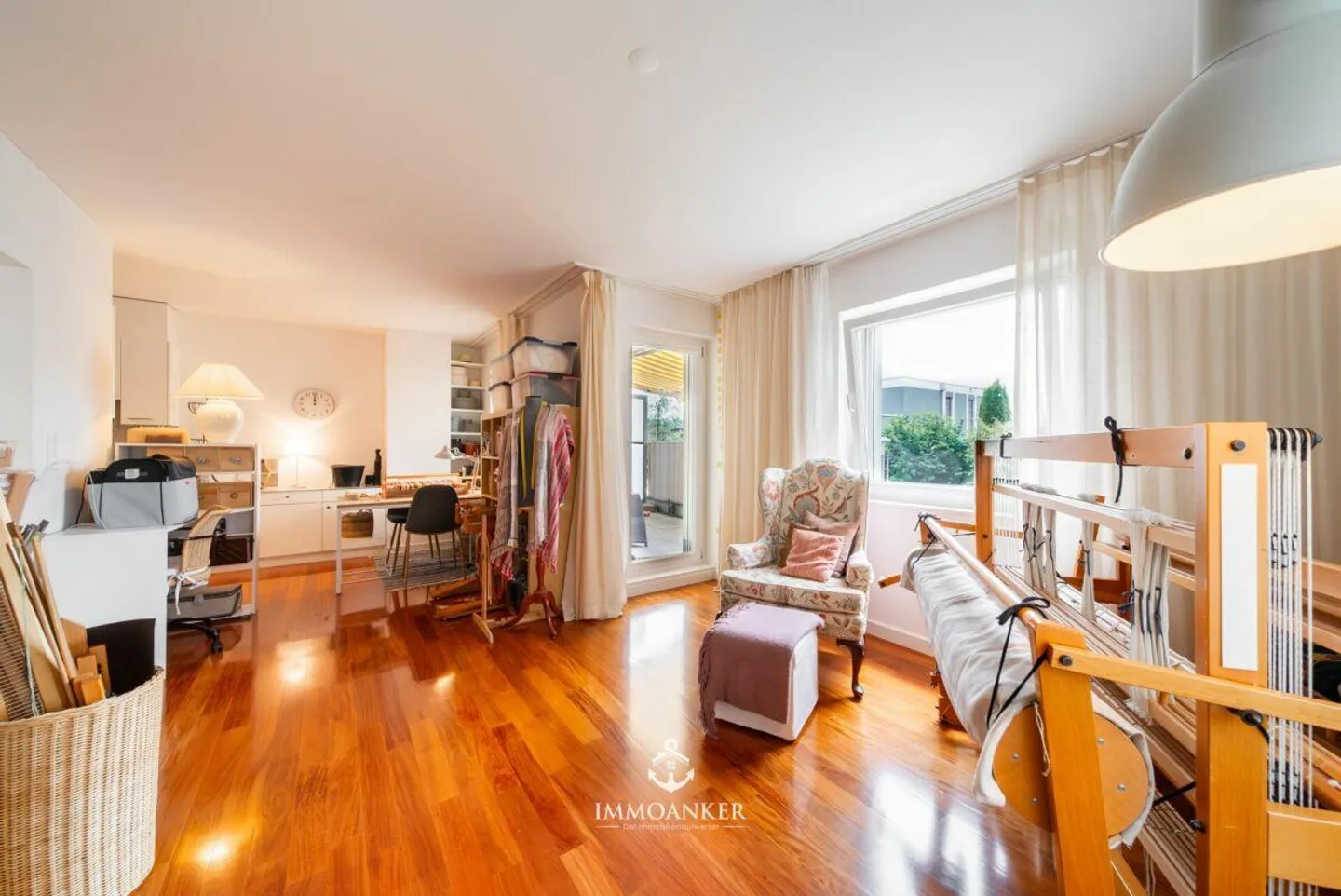 Urban living comfort meets private oasis of well-being - Photo 9 of 13