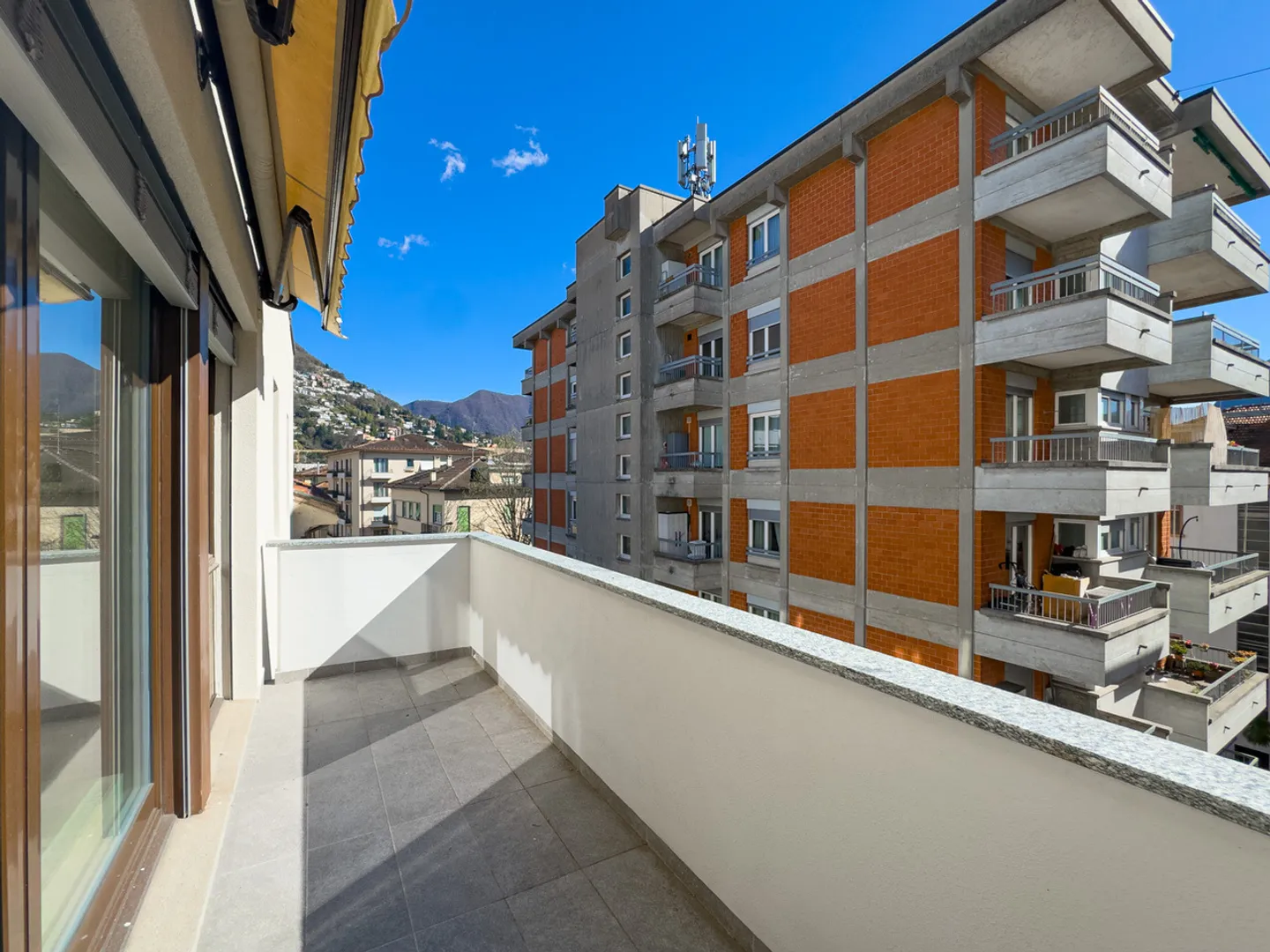 2,5 camere in ristrutturazione vicino al centro di Lugano - Foto 5 di 7