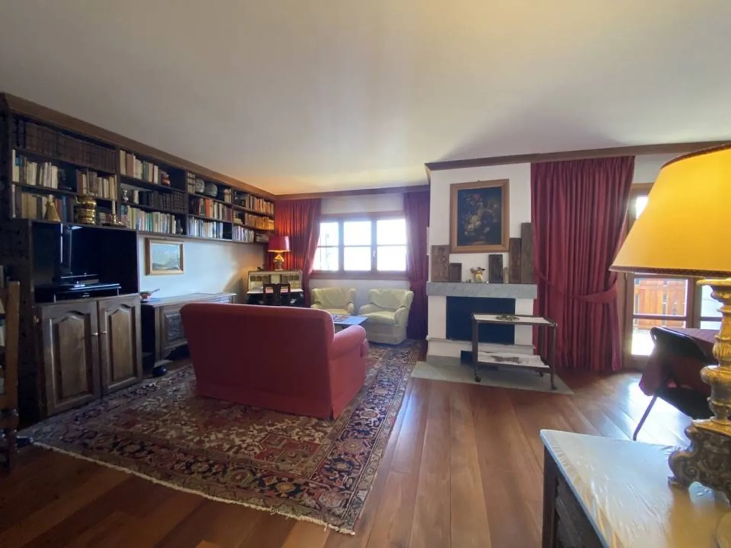 3.5 Room Apartment - Photo 2 of 9