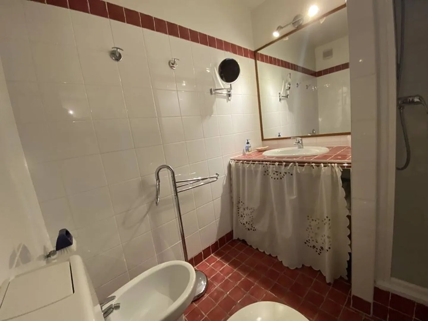 3.5 Room Apartment - Photo 7 of 9