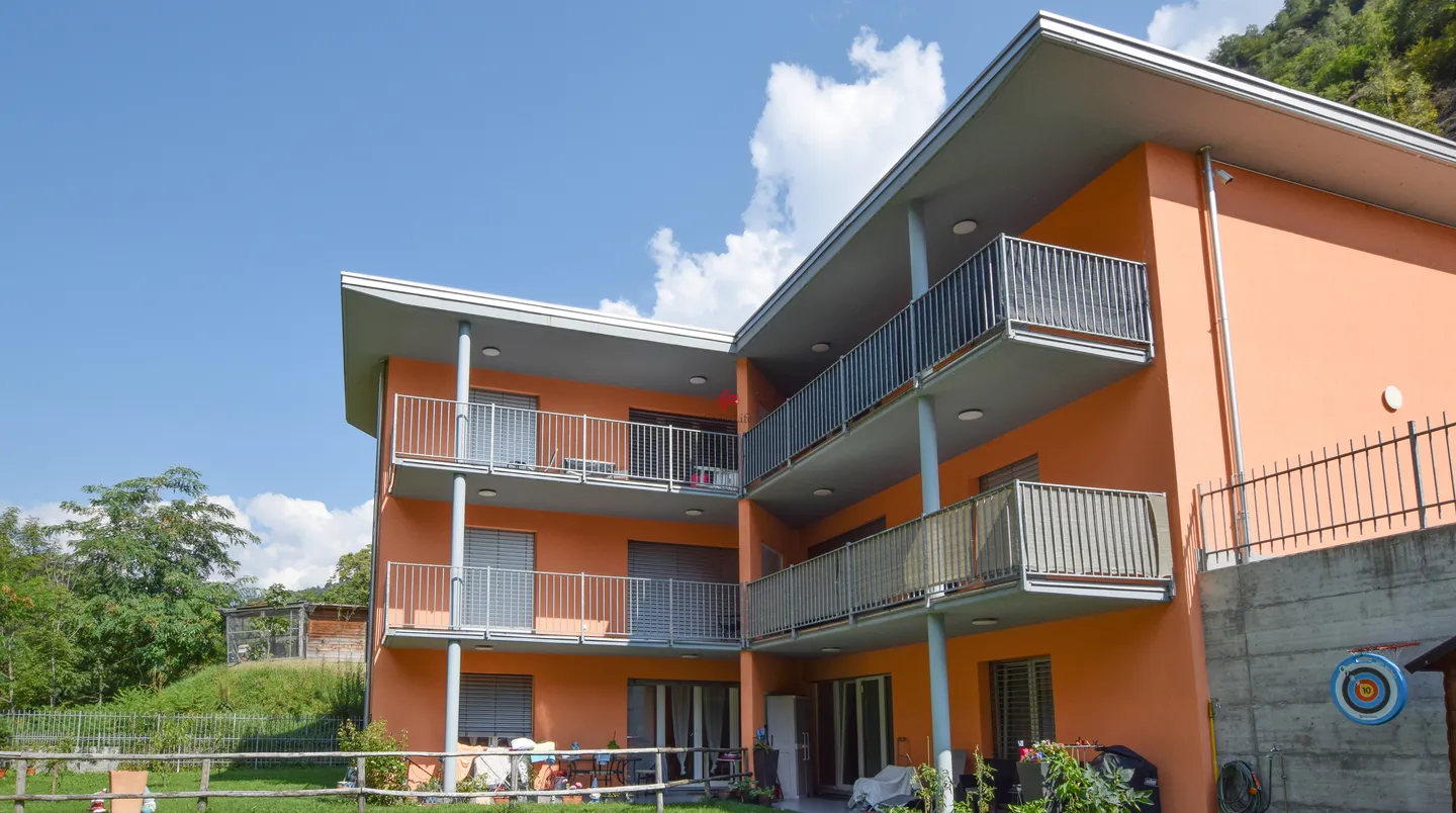 Condominio in vendita, Via Cantonale 67, a Biasca, Svizzera - Foto 1 di 11