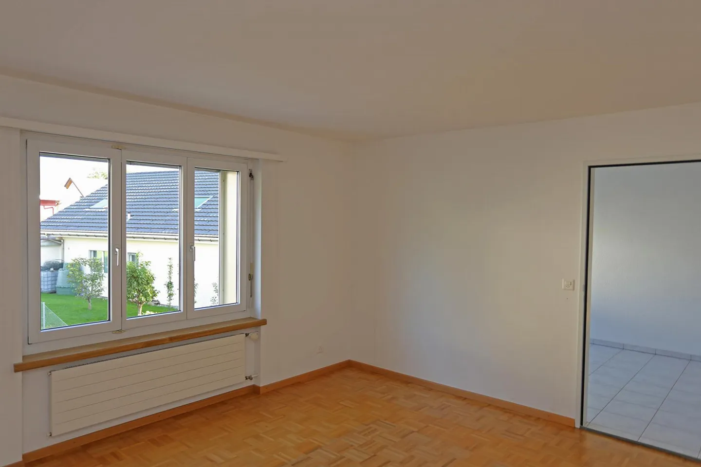 Cozy 4.5-room apartment in a quiet residential area - Photo 4 of 9