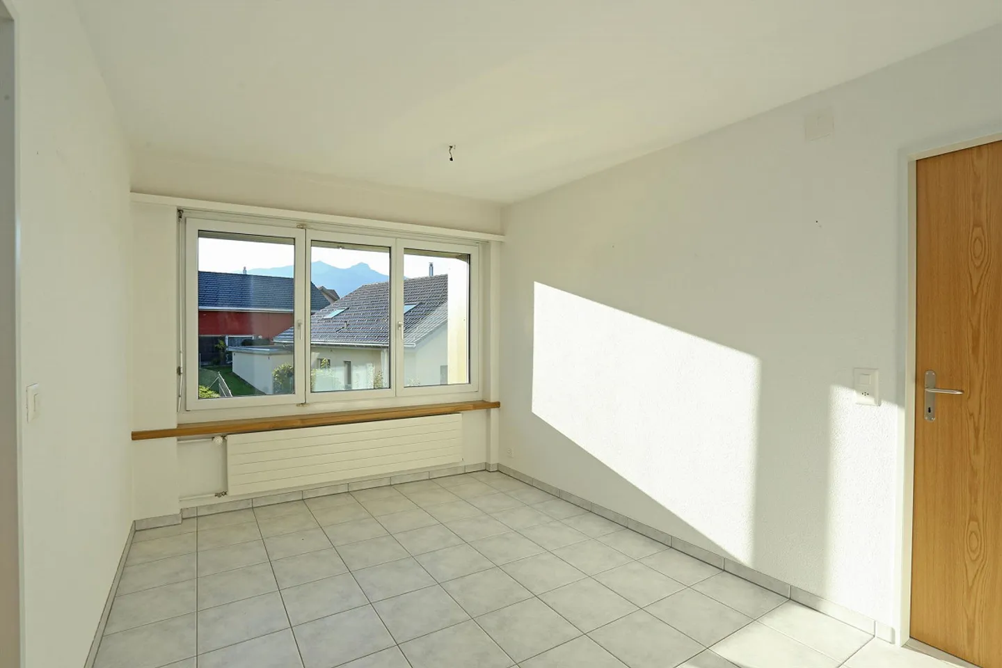 Cozy 4.5-room apartment in a quiet residential area - Photo 2 of 9