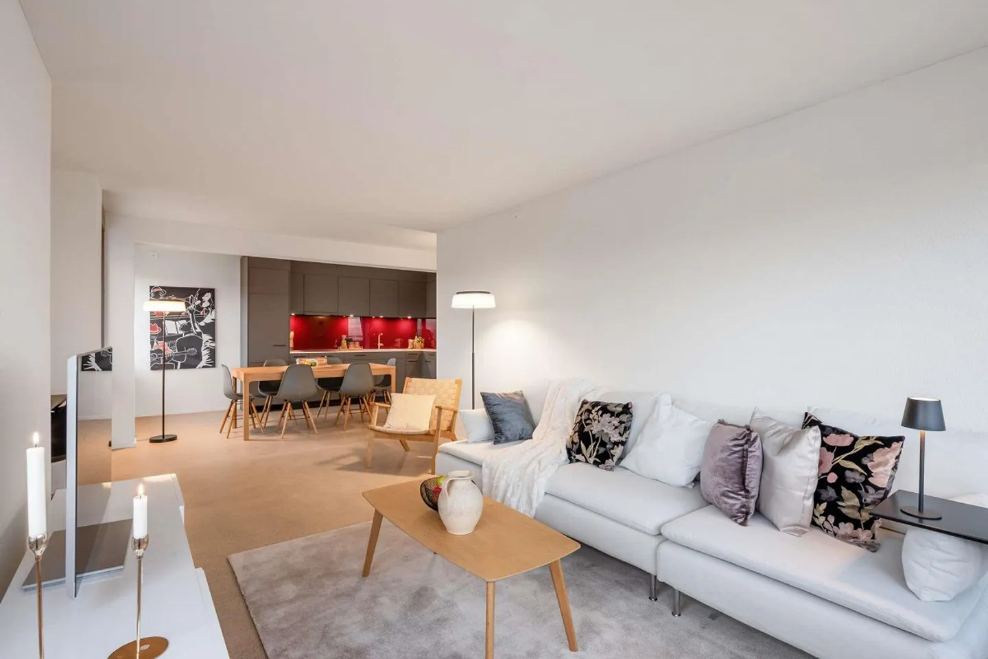 Modernes Apartment mit atemberaubender Aussicht - Foto 4 von 7