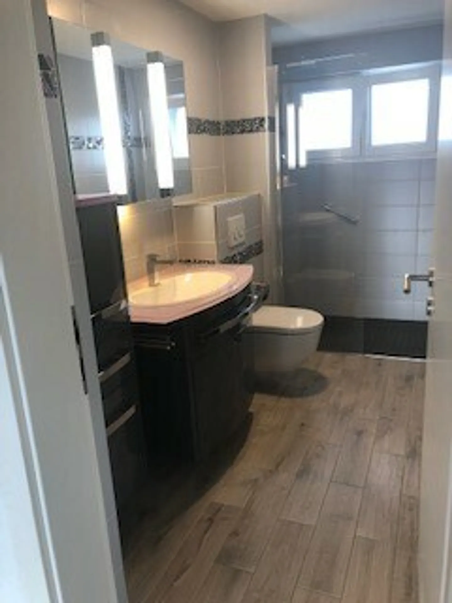 Bel palazzo in affitto con 3 appartamenti e piscina comune - Foto 20 di 36