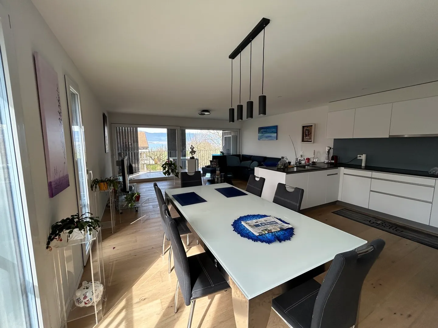 Appartement moderne avec vue lac - Photo 7 sur 11