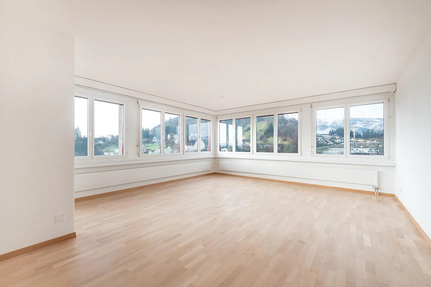 Charmante Wohnung mit Aussicht - Foto 2 von 11