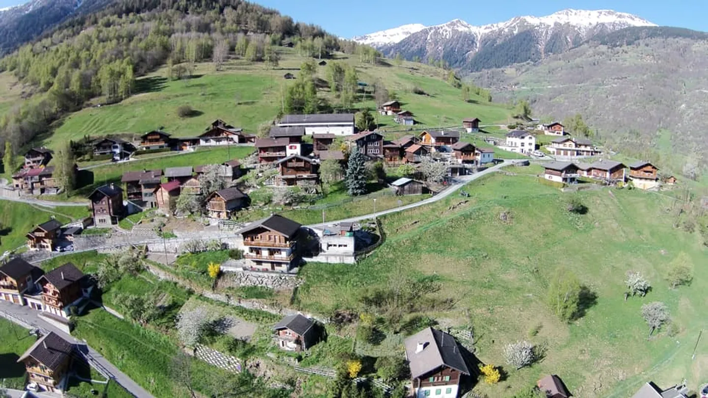 Terrain - 1'047 M2 - Euseigne - EXCLUSIVITE - réf. 10245434 - Photo 1 sur 5