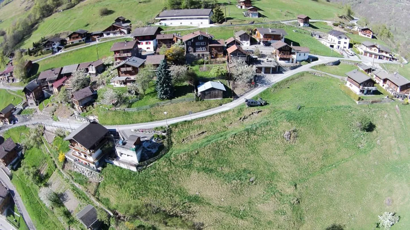 Terrain - 1'047 M2 - Euseigne - EXCLUSIVITE - réf. 10245434 - Photo 2 sur 5