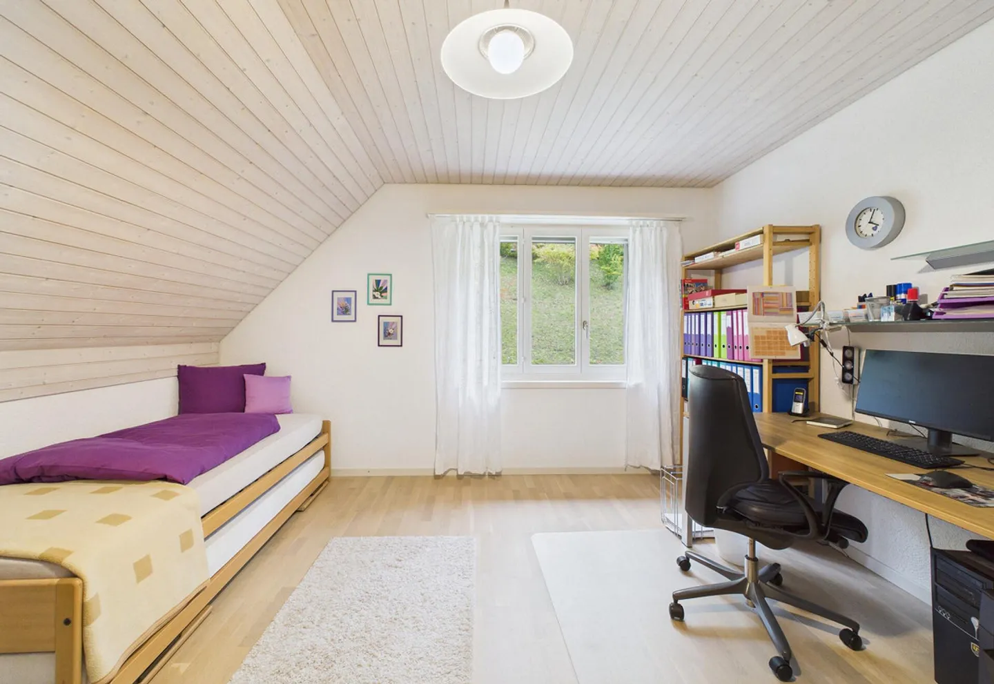 Charmantes Haus mit idyllischem Garten - Foto 11 von 14