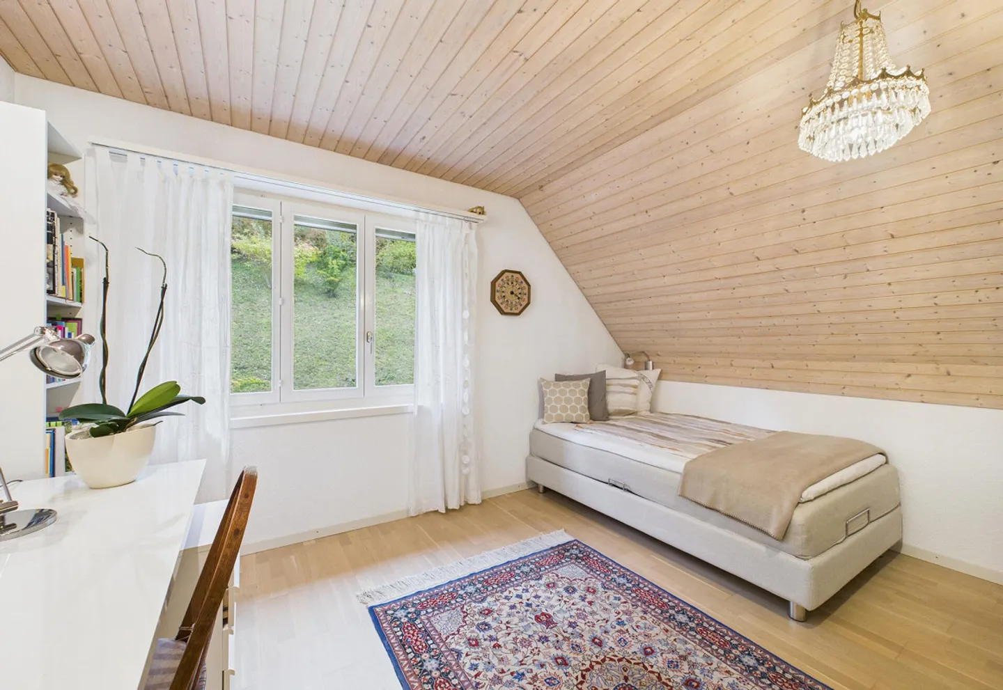 Charmantes Haus mit idyllischem Garten - Foto 12 von 14