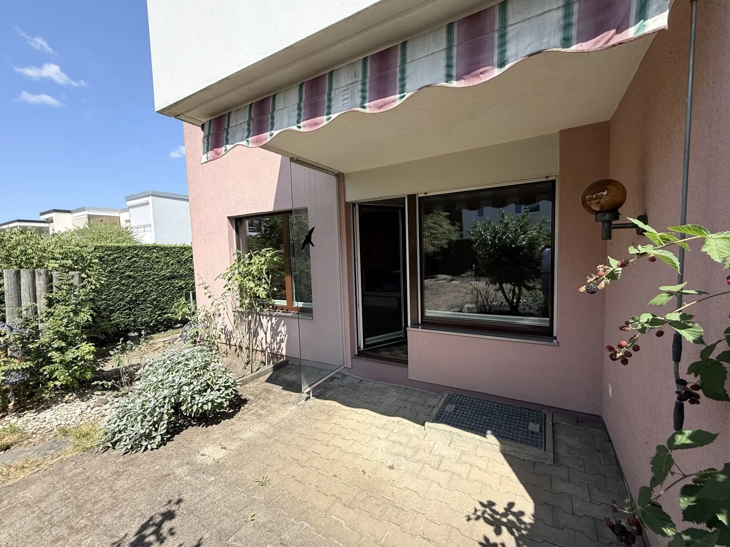 Maison Charmante avec Jardin à Reinach - Photo 14 sur 21