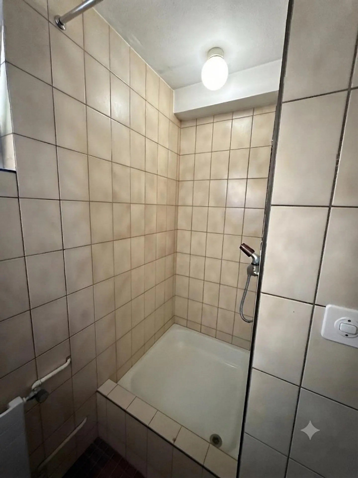 Beaucoup d'espace pour vos idées - 166 m² sur deux niveaux - Photo 9 sur 10