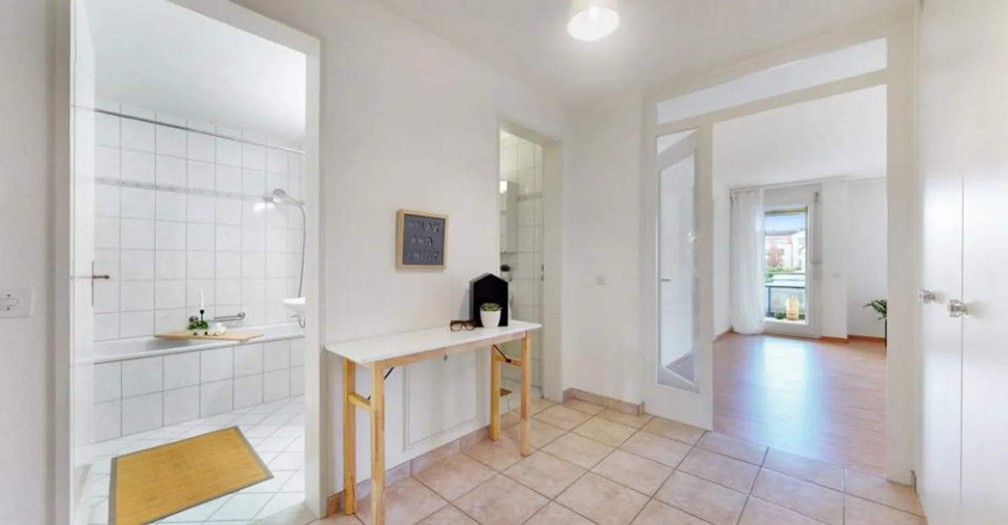 Charmante Dachwohnung in ruhiger Lage - Foto 7 von 8