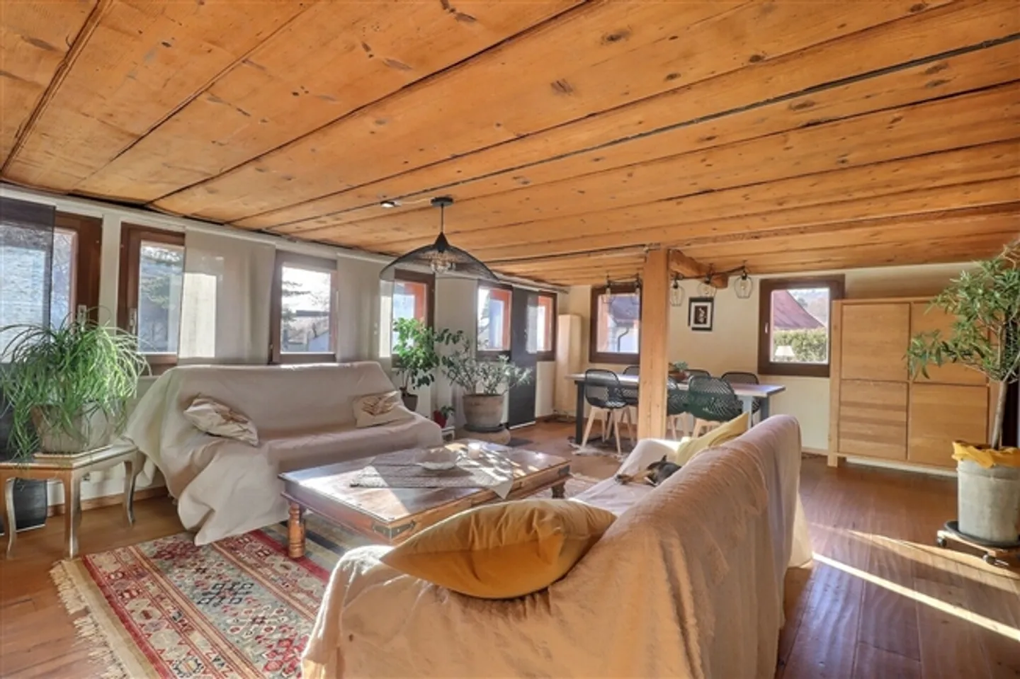 Beautifully renovated farmhouse in Gruyère - Photo 2 of 14