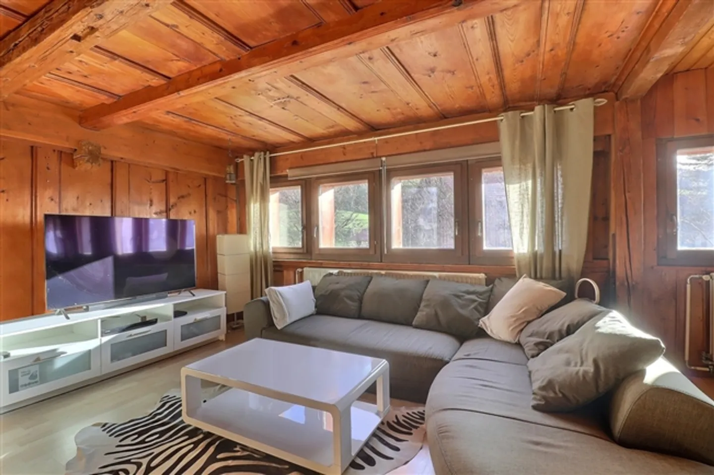 Beautifully renovated farmhouse in Gruyère - Photo 7 of 14