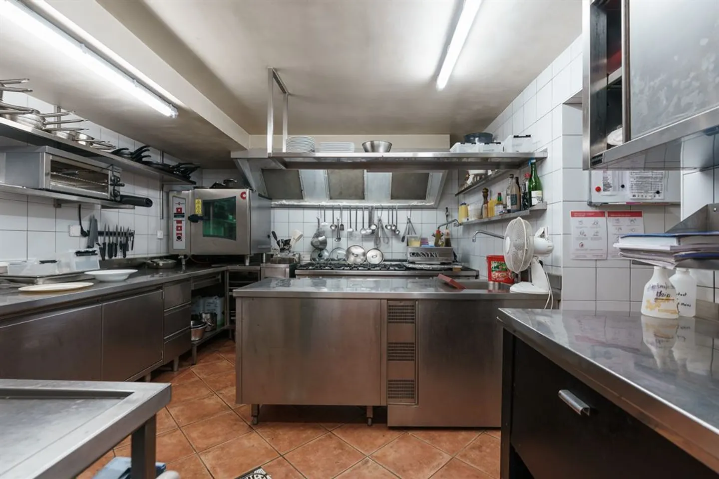 Im Herzen des Dorfes mit einer schönen Geschichte und großem Potenzial - Foto 5 von 13