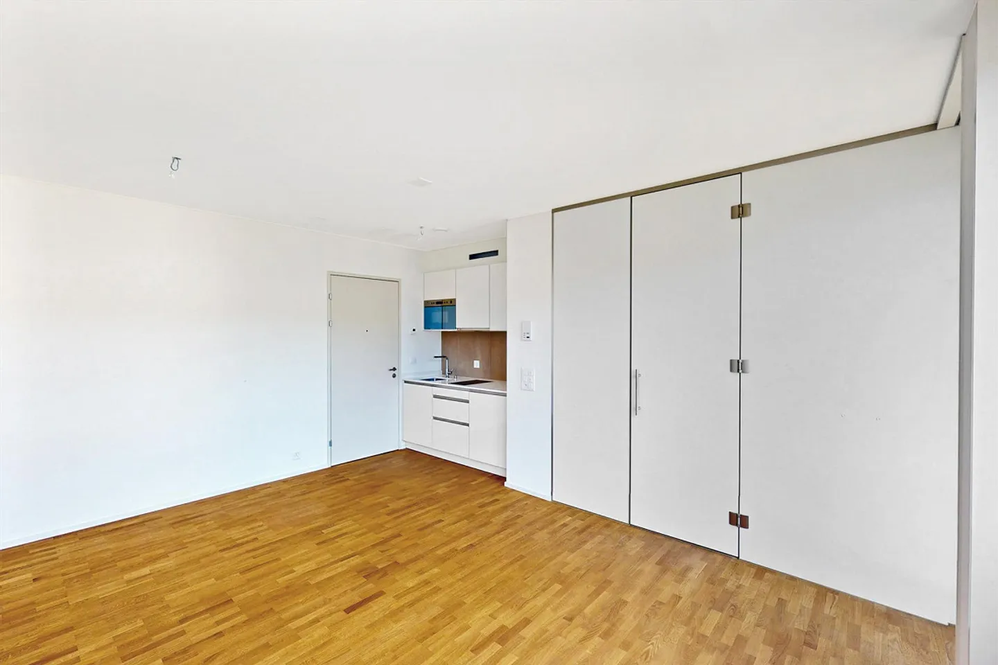 Great single apartment in the best urban location! - Photo 4 of 11