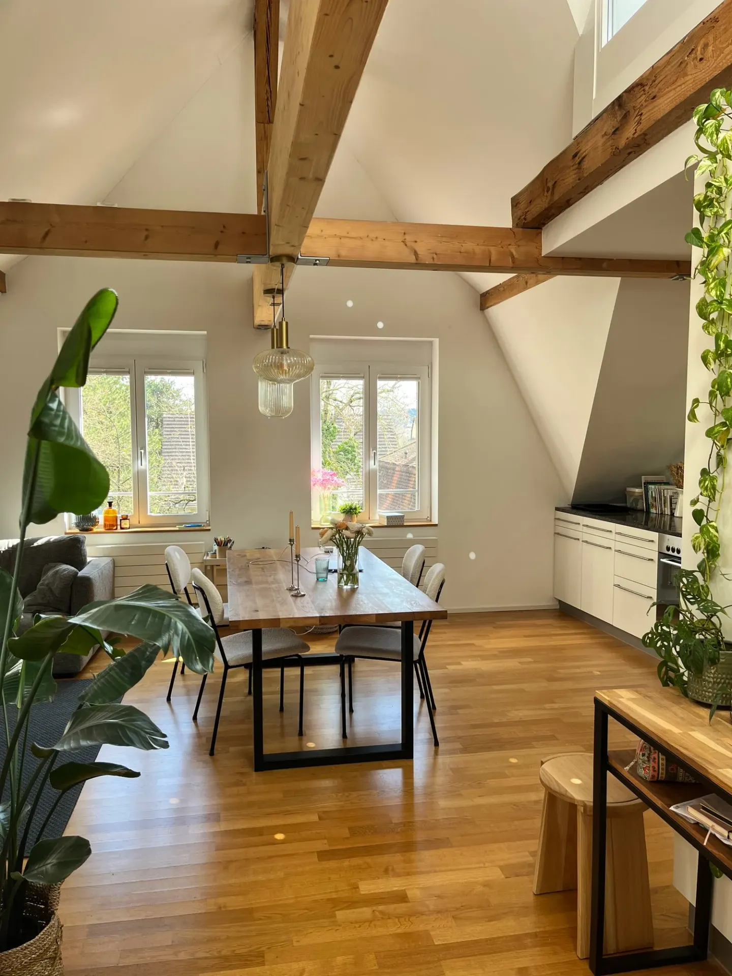 Modern 3.5 Room Attic Apartment with Gallery and Balcony - Photo 11 of 34